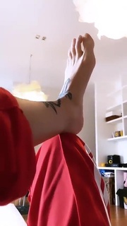 Ema Stokholma feet photo thumbnail