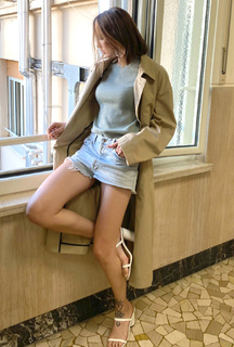 Ema Stokholma feet photo thumbnail