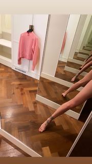 Ema Stokholma feet photo thumbnail