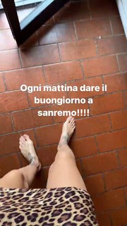 Ema Stokholma feet photo thumbnail