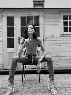 Ema Stokholma feet photo thumbnail