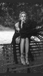 Ema Stokholma feet photo thumbnail