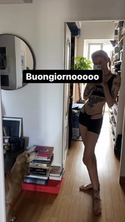 Ema Stokholma feet photo thumbnail