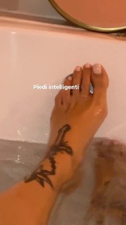 Ema Stokholma feet photo thumbnail