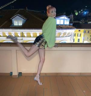 Ema Stokholma feet photo thumbnail