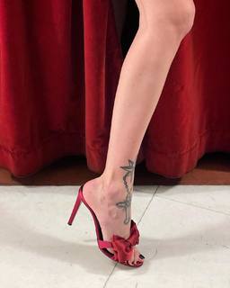 Ema Stokholma feet photo thumbnail