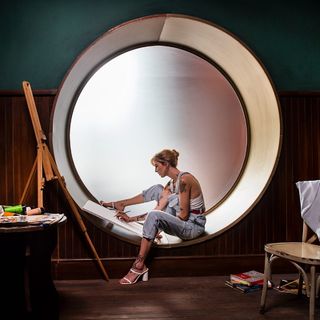 Ema Stokholma feet photo thumbnail