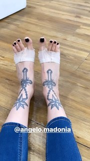 Ema Stokholma feet photo thumbnail