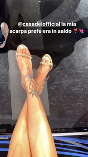 Ema Stokholma feet photo thumbnail