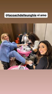 Ema Stokholma feet photo thumbnail