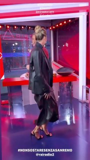 Ema Stokholma feet photo thumbnail