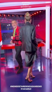 Ema Stokholma feet photo thumbnail