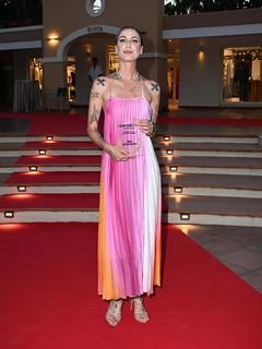 Ema Stokholma feet photo thumbnail