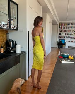 Ema Stokholma feet photo thumbnail