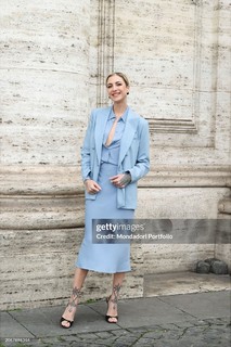 Ema Stokholma feet photo thumbnail