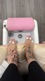 Ema Stokholma feet photo thumbnail