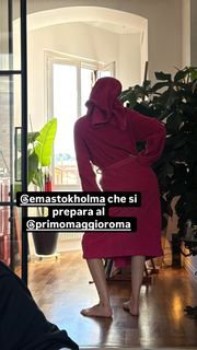 Ema Stokholma feet photo thumbnail