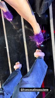 Ema Stokholma feet photo thumbnail