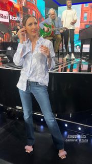 Ema Stokholma feet photo thumbnail