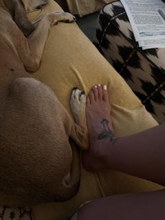 Ema Stokholma feet photo thumbnail