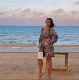 Eman El-Assy feet photo thumbnail