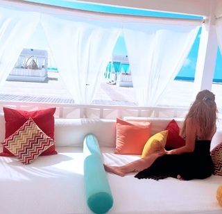 Eman El-Assy feet photo thumbnail