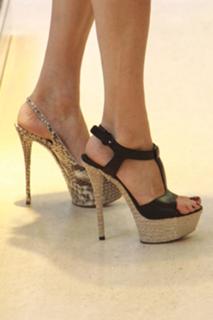 Emanuela Folliero feet photo 13