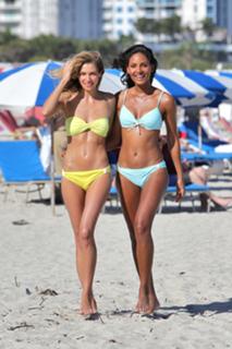 Emanuela de Paula feet photo 7