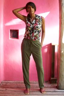 Emanuela de Paula feet photo 4