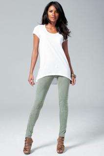 Emanuela de Paula feet photo 14