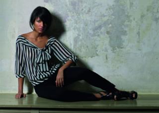 Emanuela de Paula feet photo 2