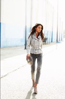 Emanuela de Paula feet photo 18
