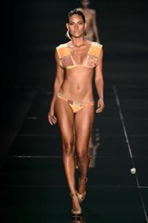 Emanuela de Paula feet photo 20
