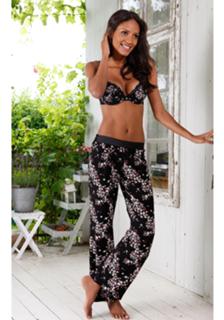 Emanuela de Paula feet photo 3