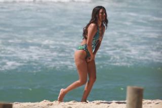 Emanuelle Araújo feet photo 11