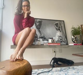 Emanuelle Araújo feet photo 10