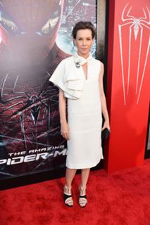 Embeth Davidtz feet photo thumbnail