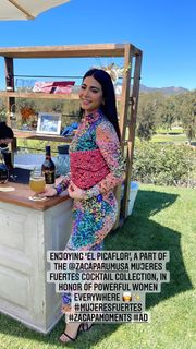 Emeraude Toubia feet photo thumbnail