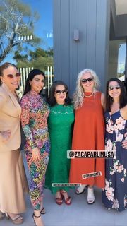 Emeraude Toubia feet photo thumbnail