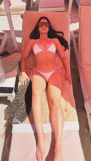 Emeraude Toubia feet photo 2