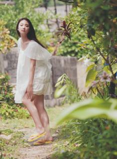 Emi Takei feet photo 2