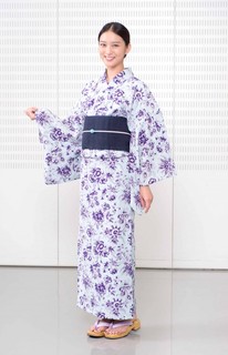 Emi Takei feet photo 5