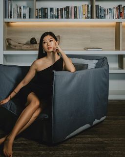 Emi Wong feet photo 5