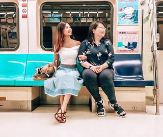Emi Wong feet photo 1