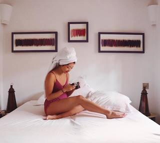 Emi Wong feet photo 6