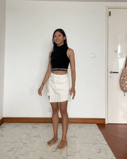 Emi Wong feet photo 5
