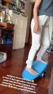 Emi Wong feet photo 20