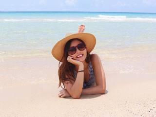 Emi Wong feet photo 9