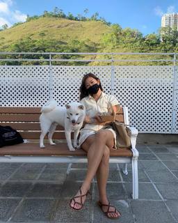 Emi Wong feet photo 5