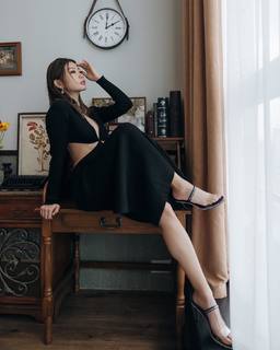 Emi Wong feet photo 7